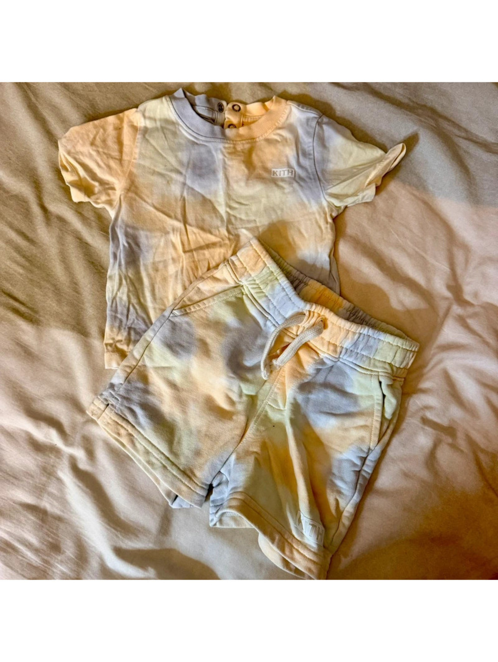 Kith boys set tshirt and shorts